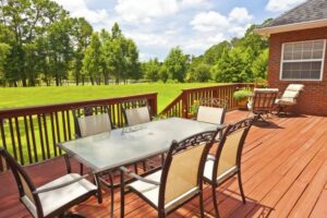 Wood Decking Vs. Composite Decking